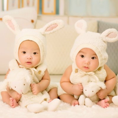 bébé jumeaux en lapin 